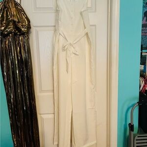 Stylish White Pants outfit with Waist Tie